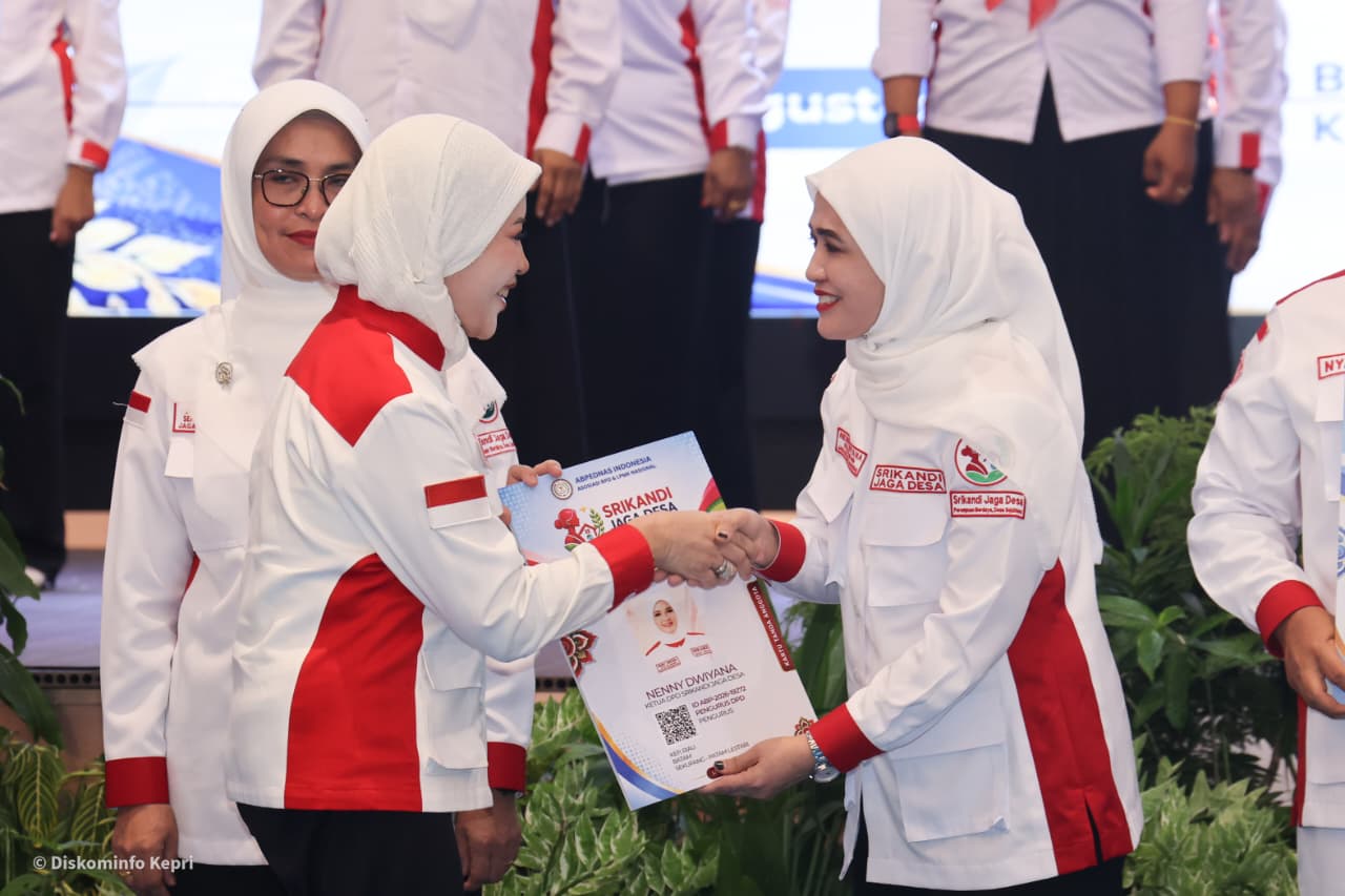 ABPEDNAS dan Srikandi Jaga Desa Dikukuhkan di Kepri, Gubernur Ansar Tekankan Peran Strategis Desa