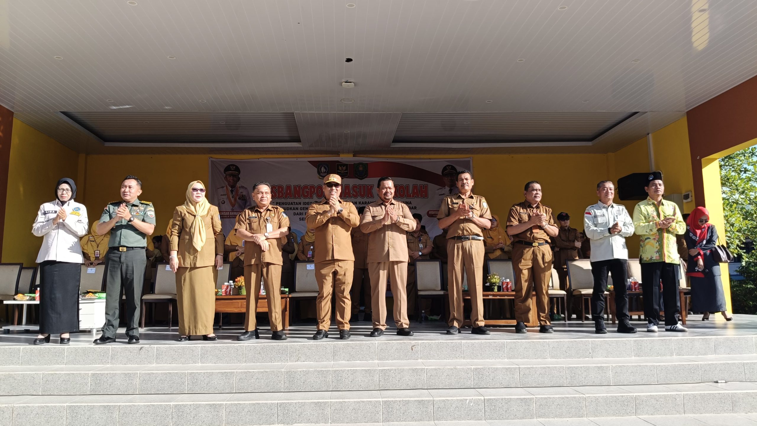 Bakesbangpol Kepri Lanjutkan Program Kesbangpol Masuk Sekolah Seri-3 di SMAN 3 Batam
