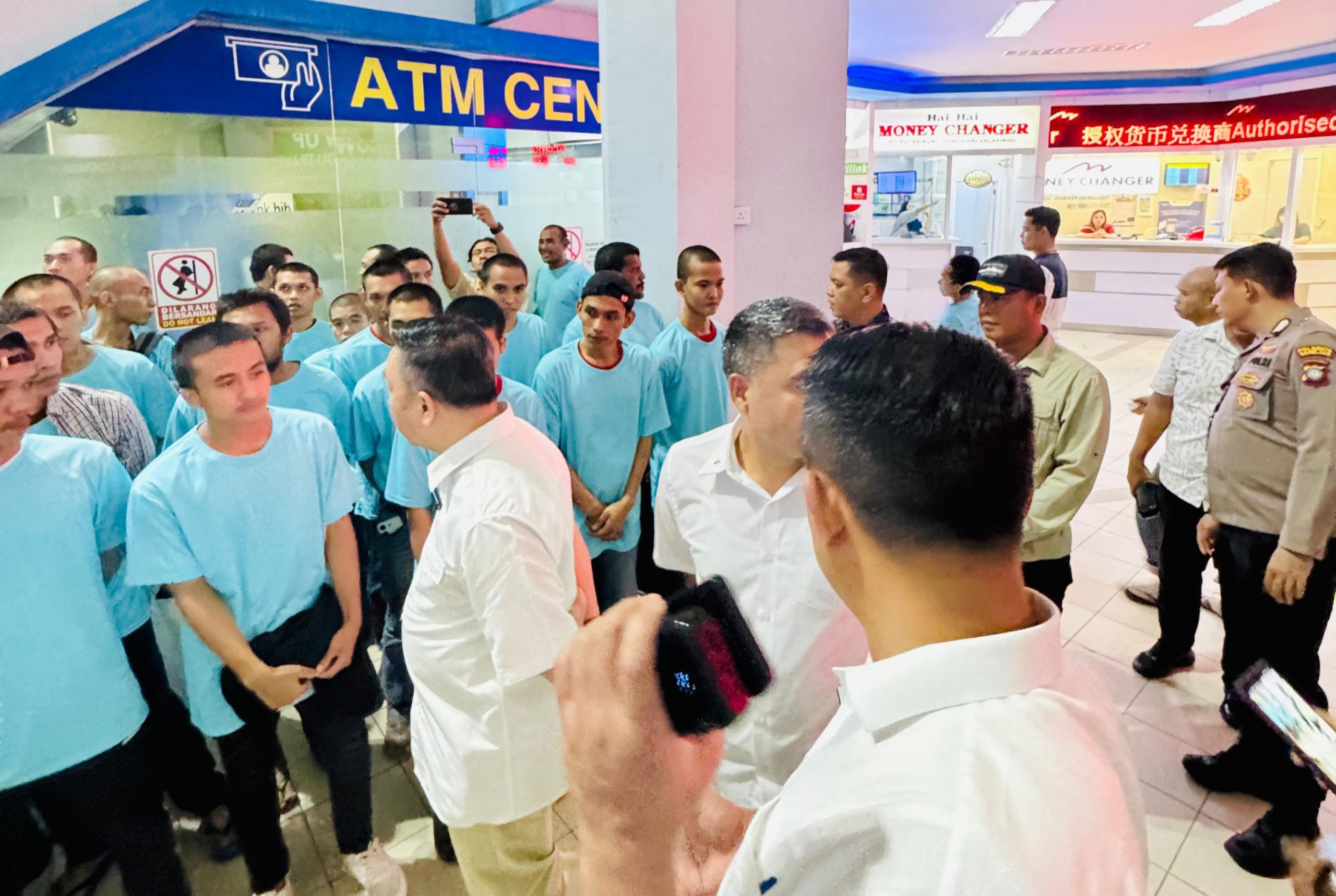 Kesbangpol Kepri Sebagai Anggota Sub Gugus Tugas Penegakan Hukum Satgas TPPO Hadiri Rakor dan sambut Pemulangan PMI Non Prosedural