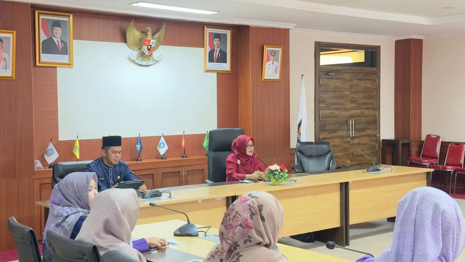 Perkuat Kolaborasi dan Sinergi, Tim Pengawas Bahasa Indonesia Kepri Gelar Rapat Program Kerja Tahun 2026
