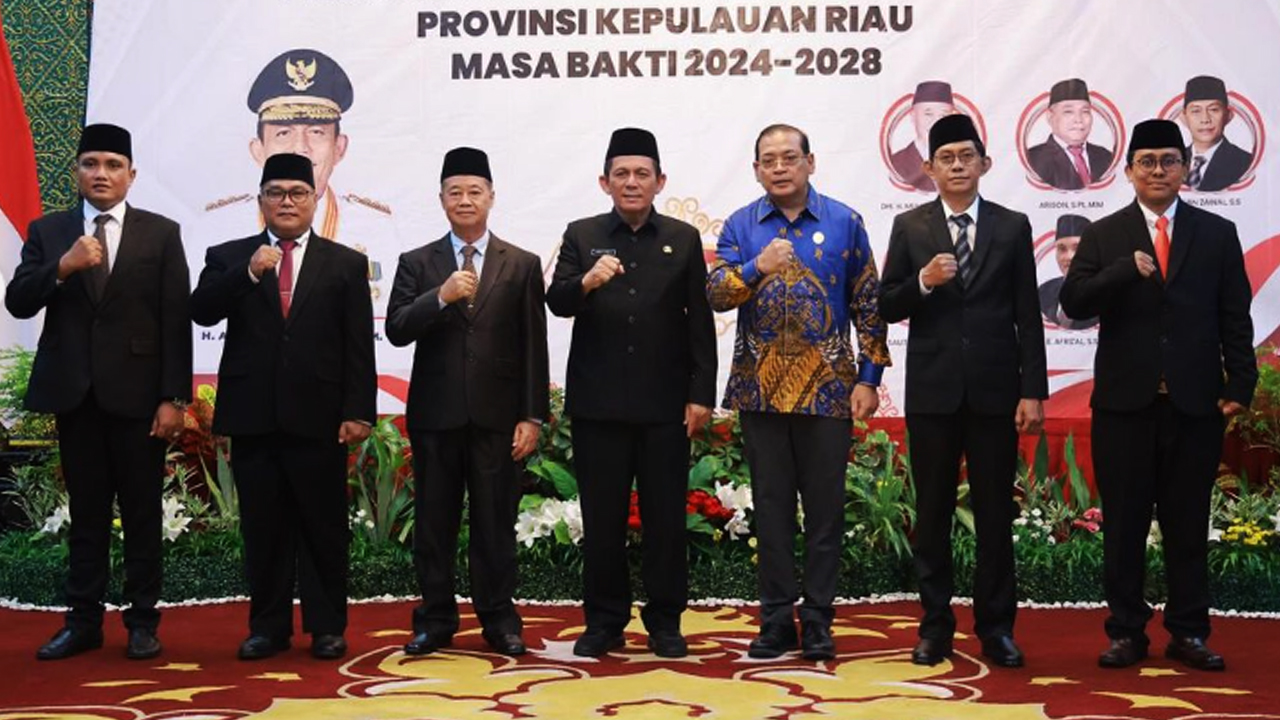 Bakesbangpol Kepri Hadiri Pelantikan Anggota Komisi Informasi Provinsi Kepulauan Riau