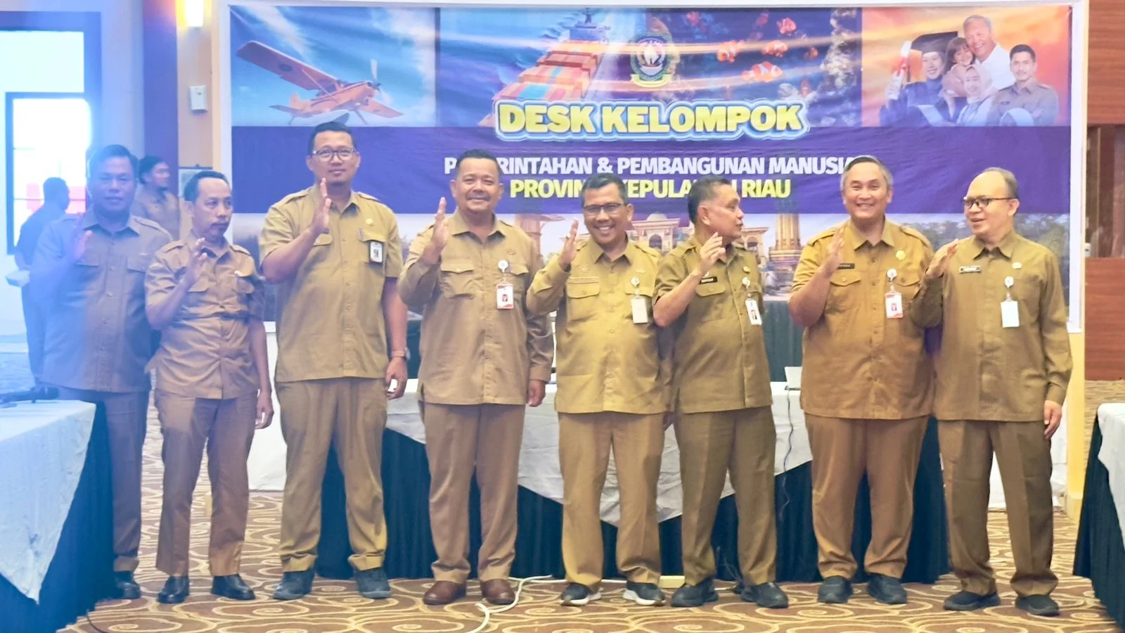 Drs. Muhamad Iksan, M.Si Paparkan Program Strategis Badan Kesbangpol Kepri Tahun 2027 Pada Rapat Desk Musrenbang di Aula Wan Seri Beni