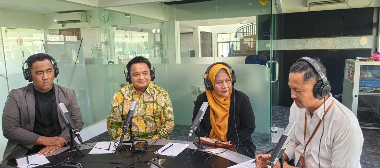Dialog di RRI Tanjungpinang, dengan tema "Belanja Produk Lokal, Menggerakkan Ekonomi Daerah"