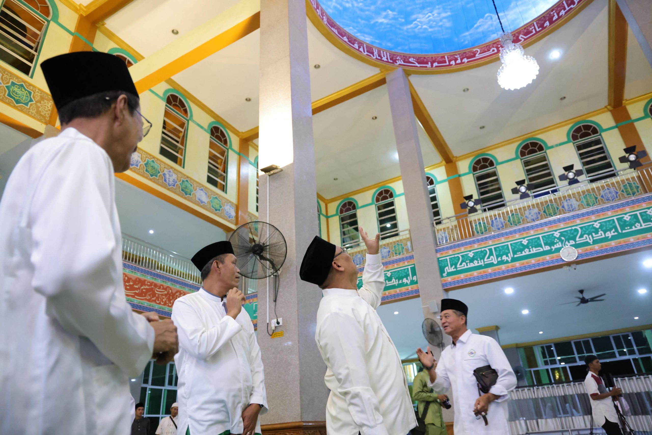 Kaban Kesbangpol Hadiri Tabligh Akbar Peringatan Nuzulul Qur'an Tingkat Provinsi di Tanjung Uban