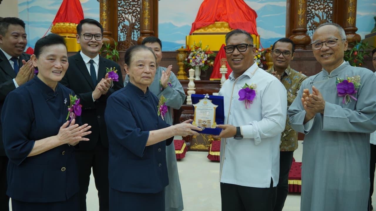 Resmikan Pusdiklat Guang Ji, Wagub Nyanyang Apresiasi Umat Budha Dalam Peran Kehidupan Sosial dan Kemanusiaan