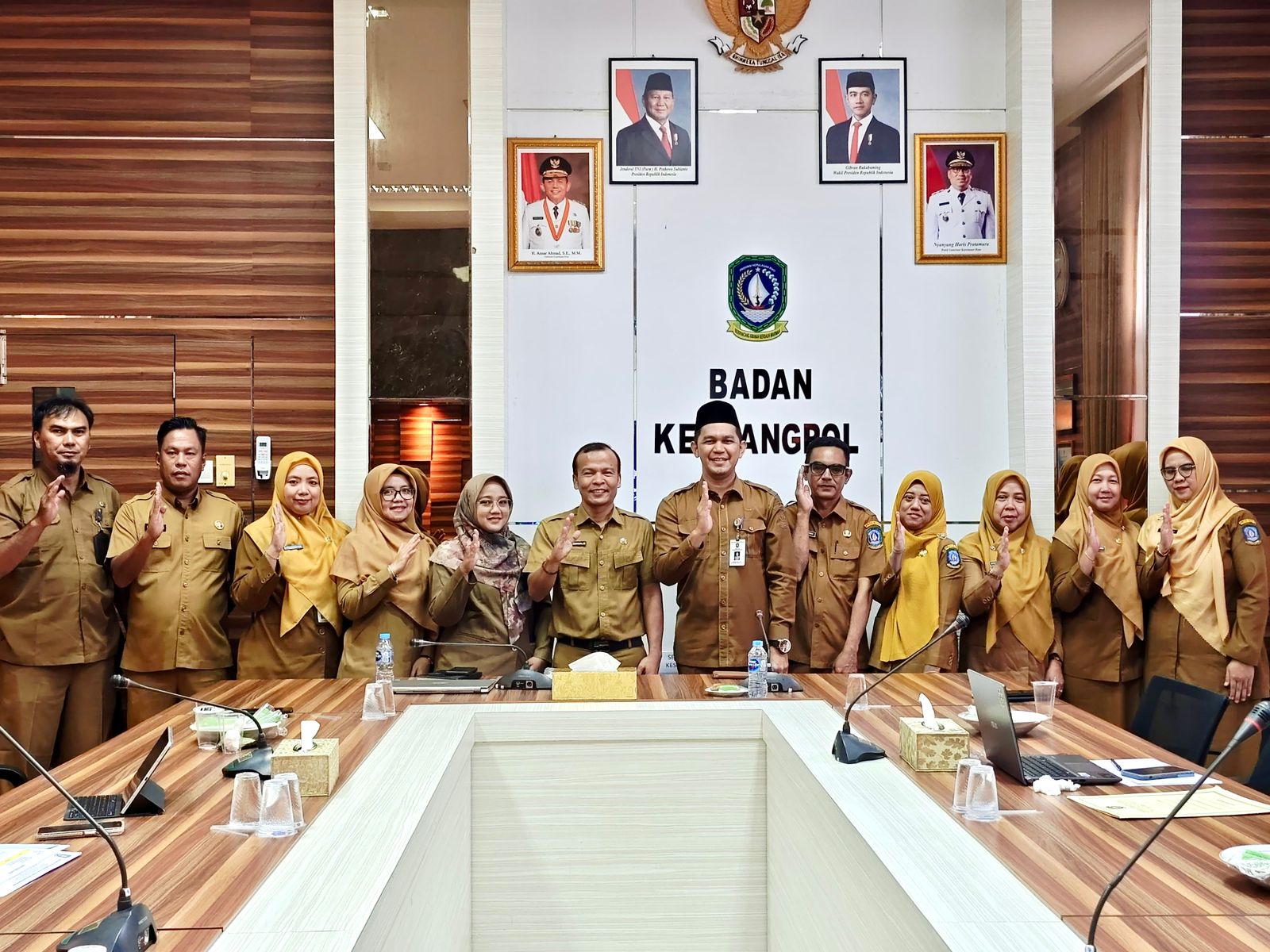 2 Inovasi Badan Kesbangpol Kepri Tahun 2025 Peroleh Nilai Tinggi dan Targetkan 15 Inovasi di Tahun 2026