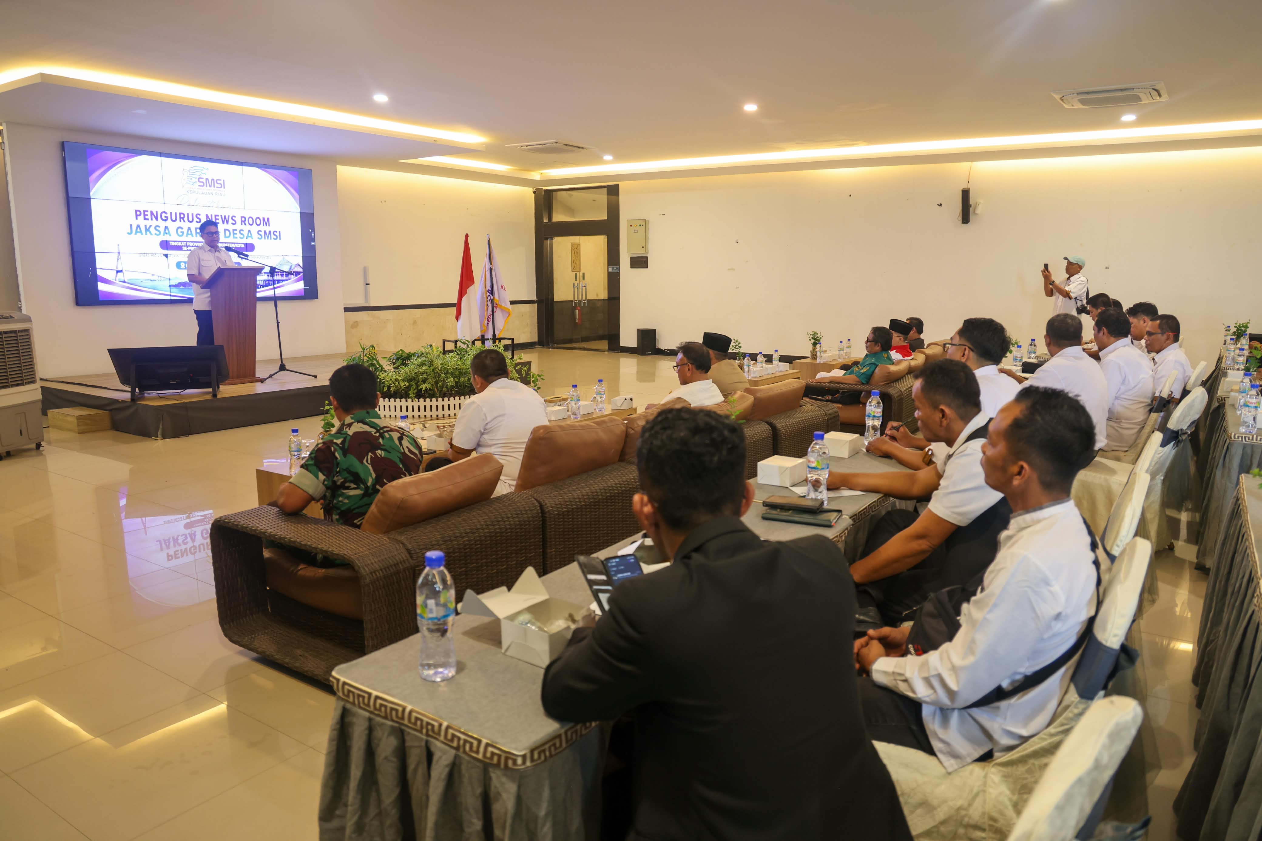 Perkuat Sinergi Informasi, Kadiskominfo Kepri Hadiri Pelantikan Pokja News Room Jaksa Garda Desa