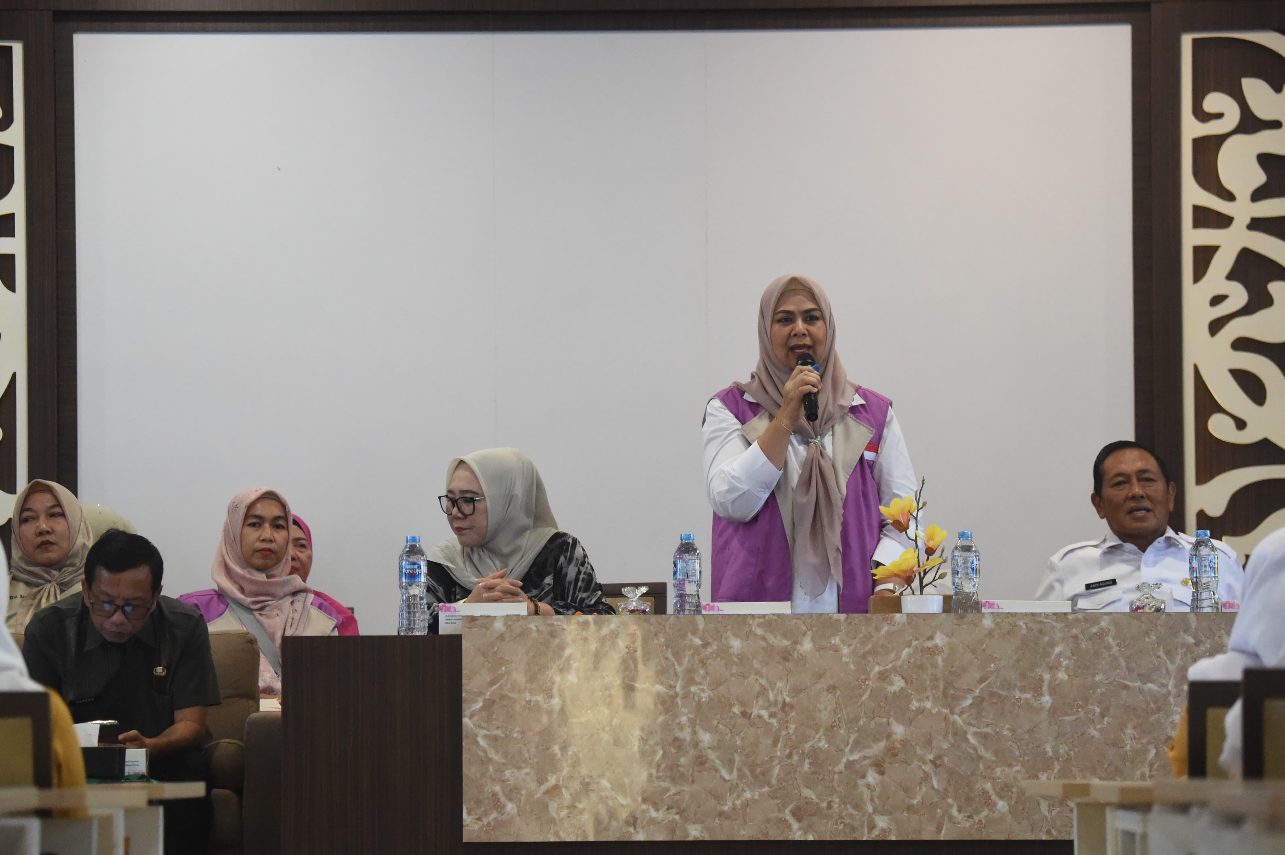 YKI Kepri Goes to School, Dewi Ansar Ajak Gen-Z Kenali dan Cegah Kanker Sejak Dini
