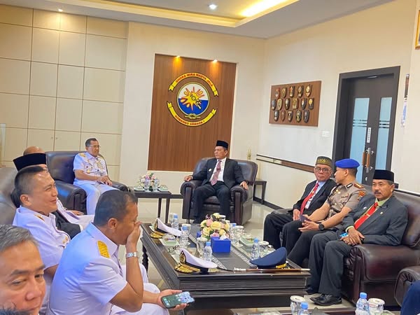 Gubernur Kepulauan Riau Hadiri Upacara Hari Armada RI Tahun 2024