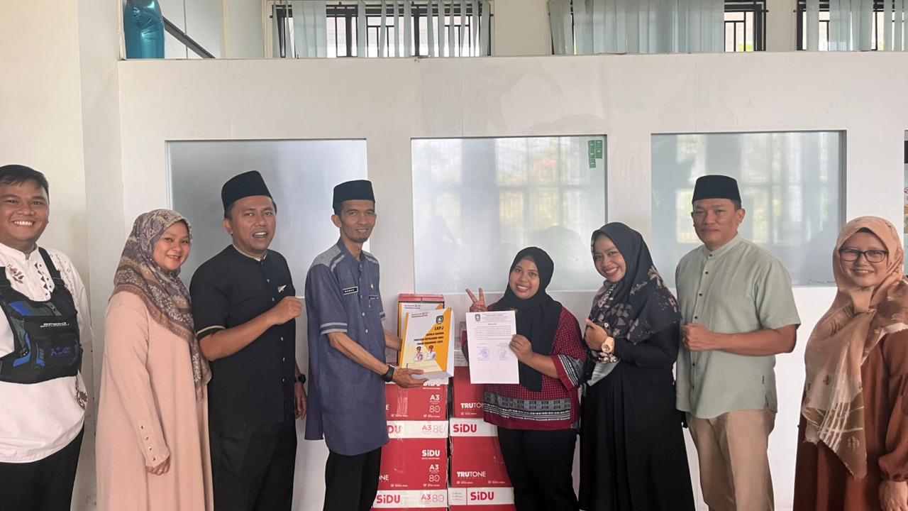 TIM KERJA PEMERINTAHAN MENYERAHKAN DOKUMEN LKPJ TAHUN 2025 KEPADA SEKRETARIAT DPRD PROVINSI KEPULAUAN RIAU