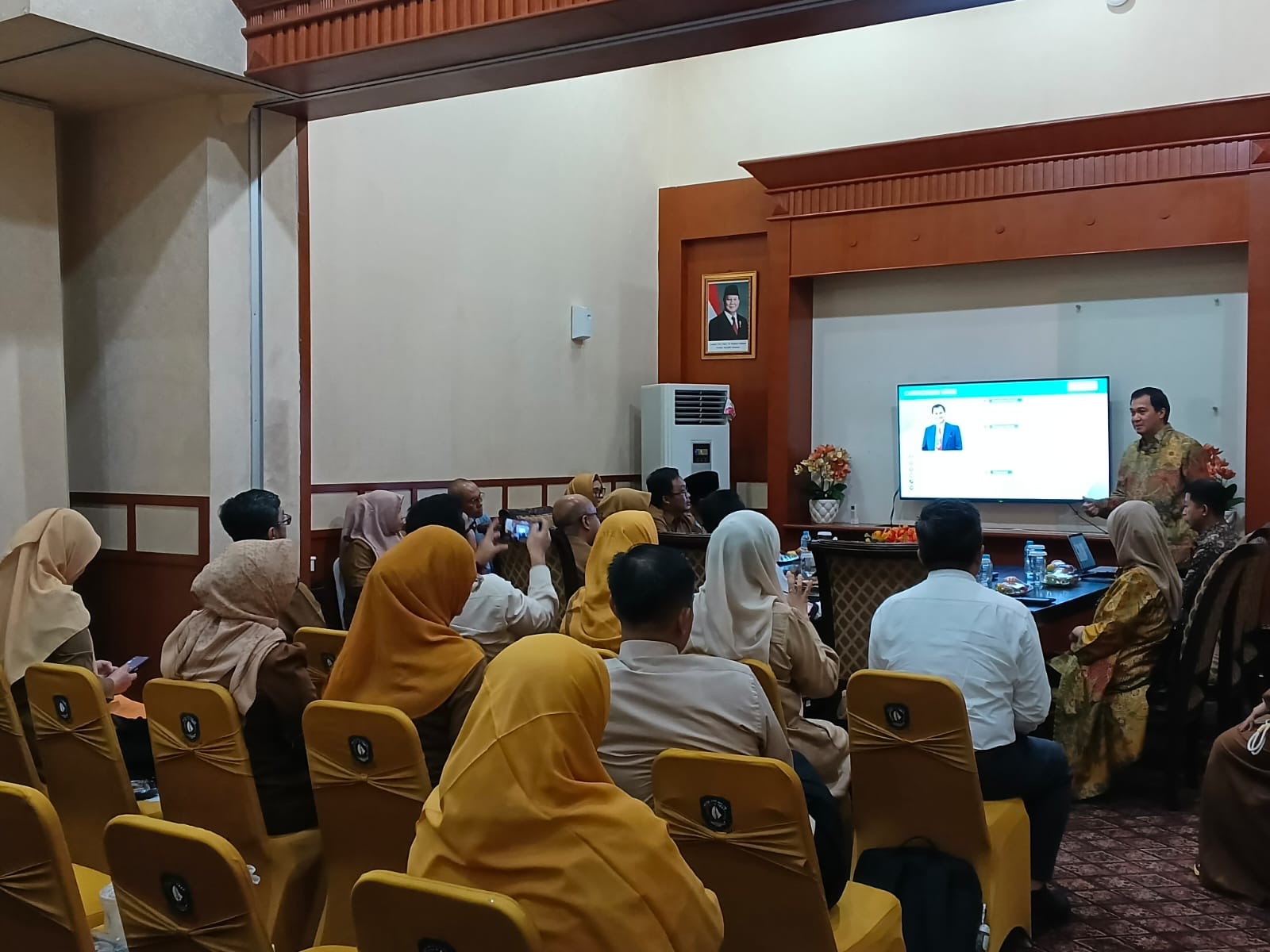 Gubernur Ansar Dorong Penyempurnaan Pola Tarif Layanan RSUD RAT Berbasis Biaya Riil dan Berkeadilan