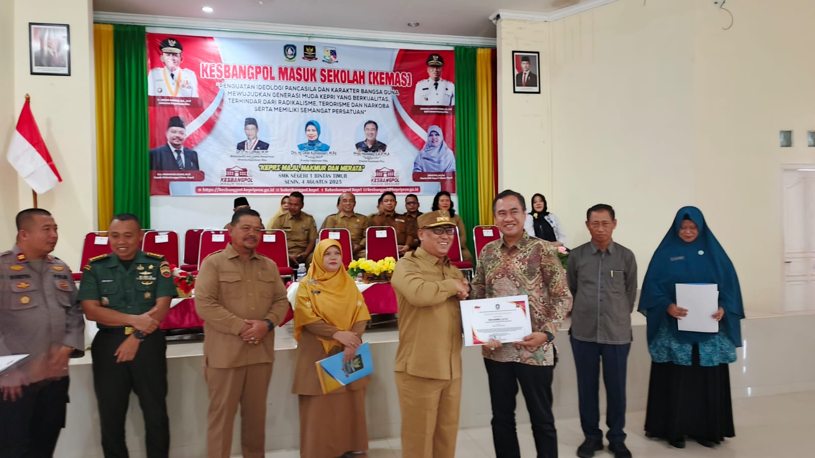 Bakesbangpol Kepri Bersama KPU Sosialisasikan Pendidikan Politik Bagi Pemilih Pemula