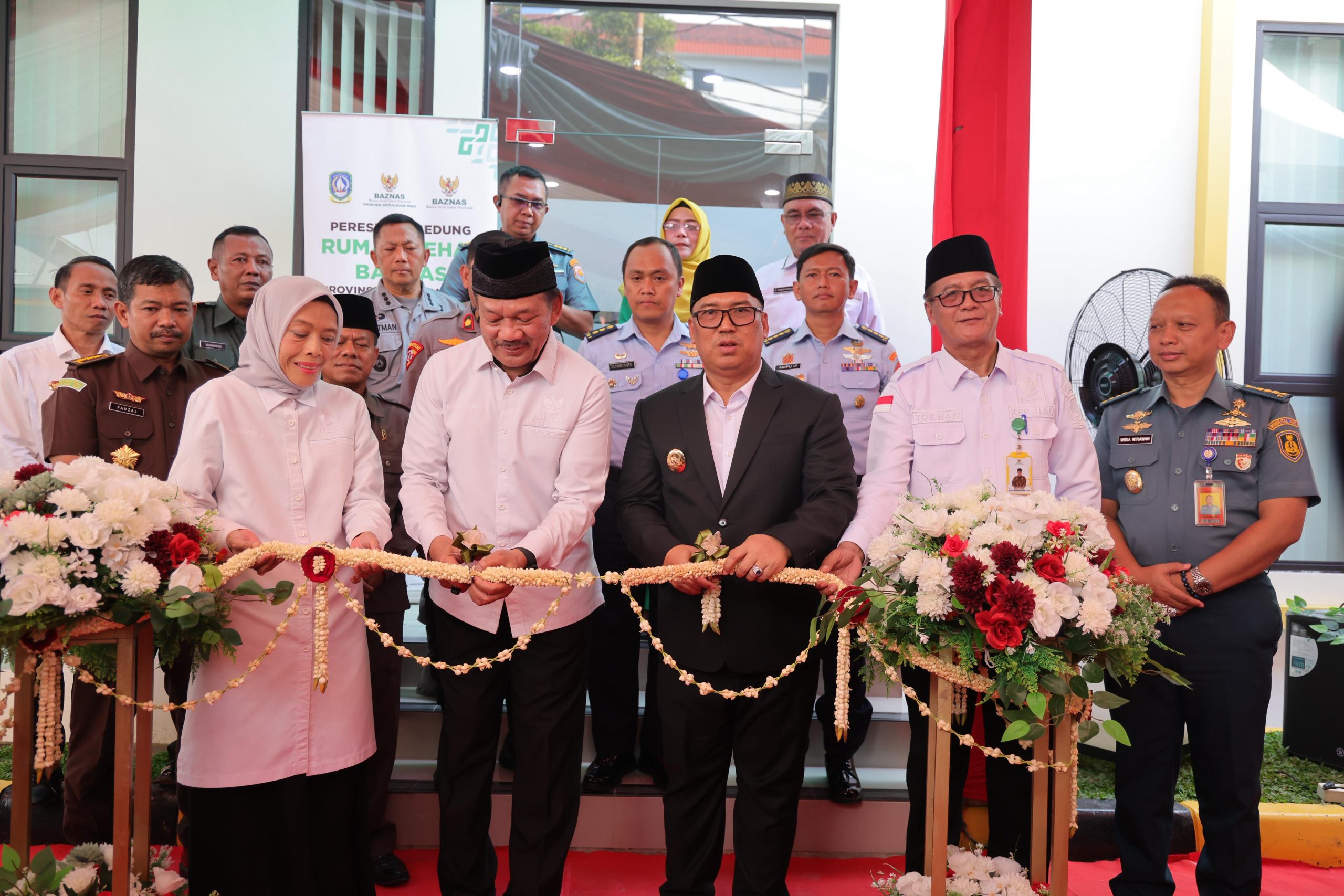 Wakil Gubernur Dampingi Ketua Baznas RI Resmikan RSB Kepri