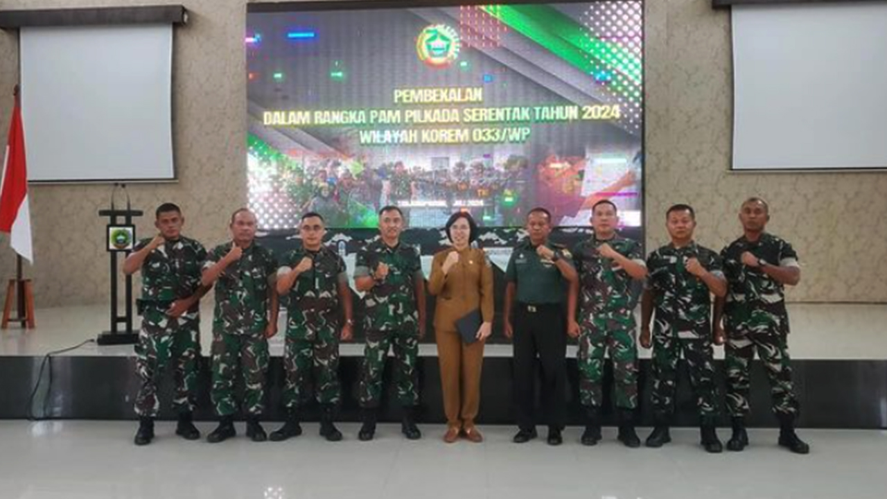 Bakesbangpol Kepri Berikan Pembekalan Dan Sosialisasi Tentang Pelaksanaan Pilkada Tahun 2024 Kepada Para Prajurit TNI Korem 033 Wira Pratama