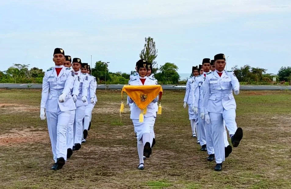 15 Paskibraka Provinsi Kepri Bertugas Mengibarkan Bendera Pada Upacara Hari Lahir Pancasila 1 Juni 2026