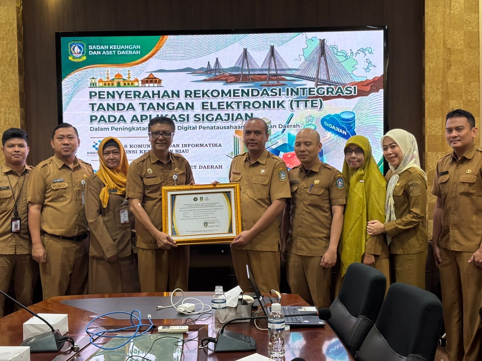 Diskominfo Kepri Perkuat Digitalisasi Keuangan Daerah, SIGAJIAN Resmi Terintegrasi Tanda Tangan Elektronik