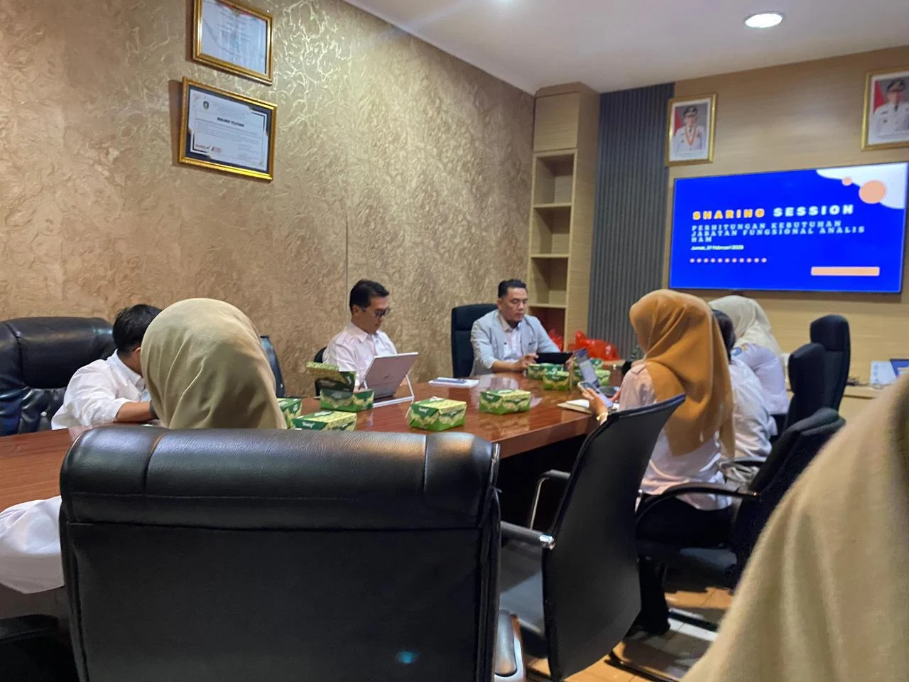 Badan Kesbangpol dan Biro Organisasi Setda Provinsi Kepri Rapat Membahas Perhitungan Kebutuhan Jabatan Fungsional Analis HAM
