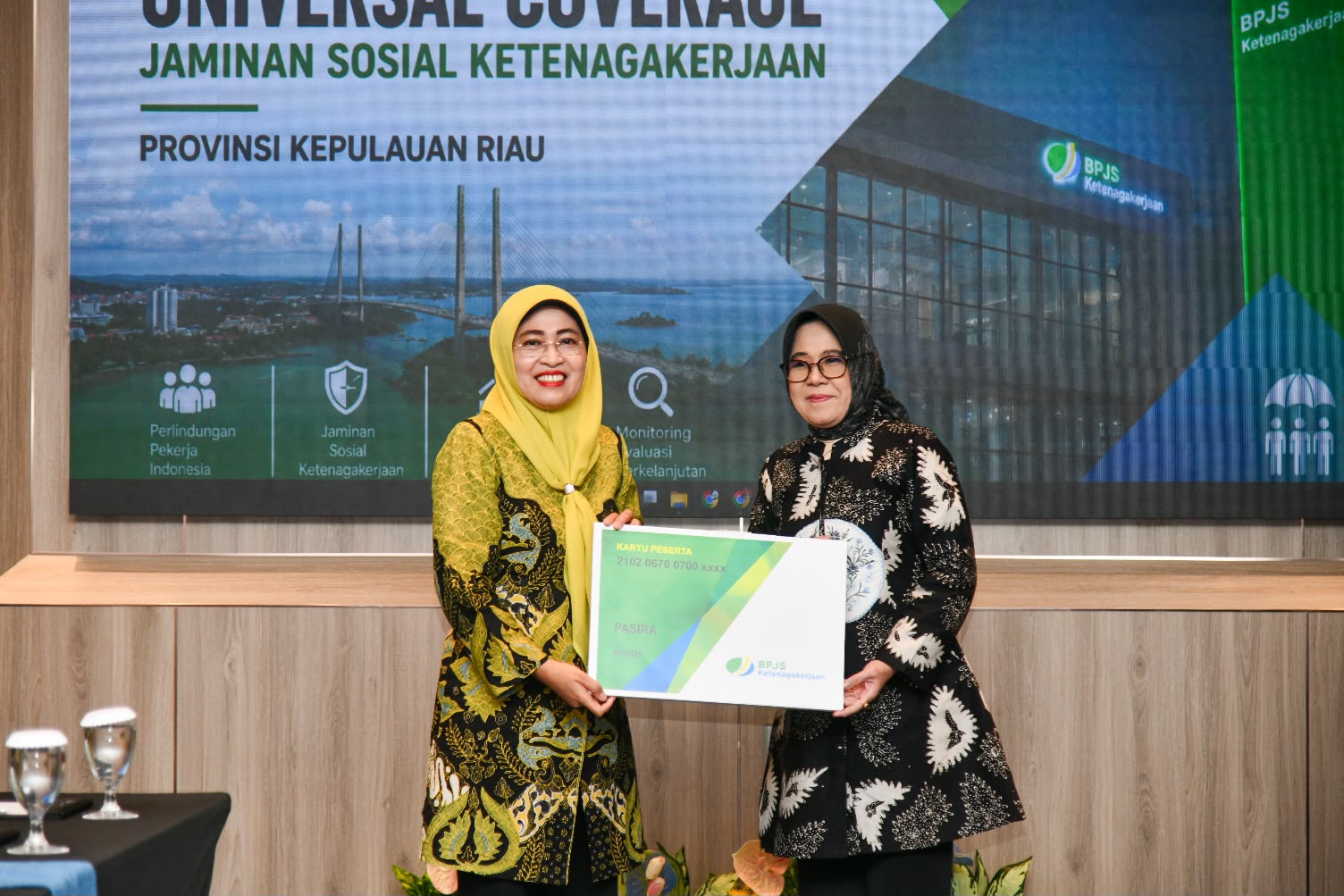 Sekdaprov Ikuti Monitoring dan Evaluasi Capaian Universal Coverage Jamsostek Kepri