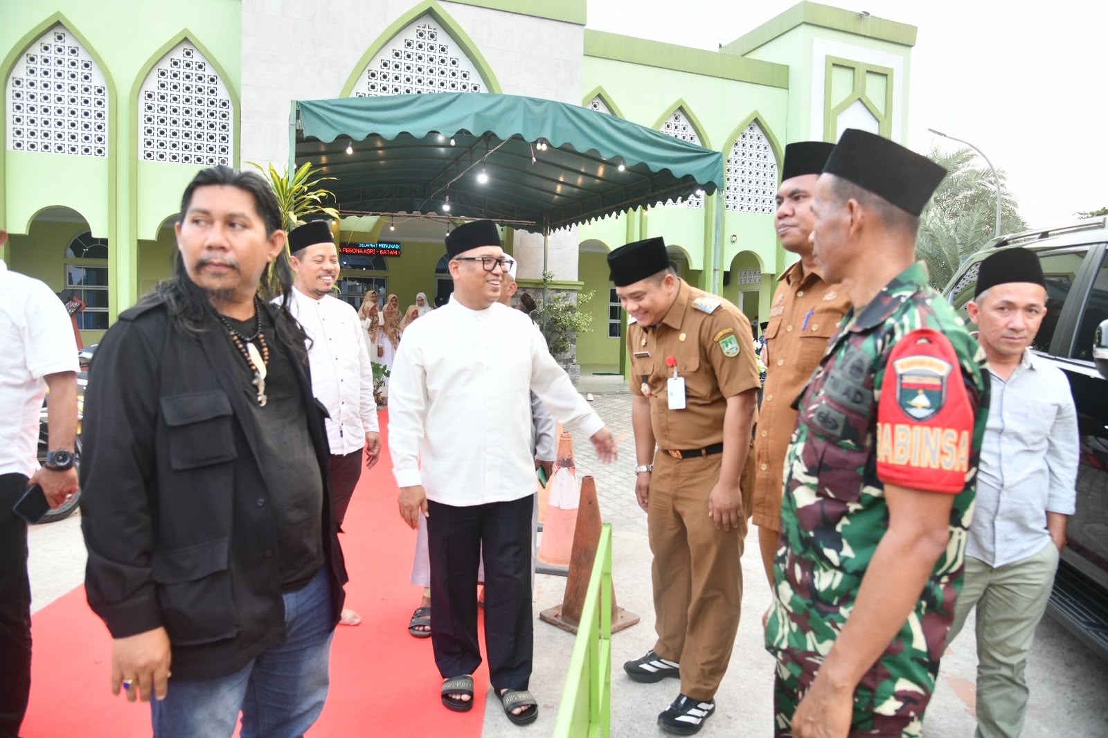 Gubernur Ansar Ajak Masyarakat Teladani Akhlak Rasulullah dalam Kehidupan