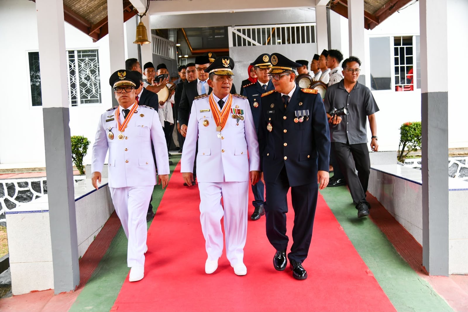 Gubernur Ansar Serahkan Remisi HUT ke-81 RI, 36 Warga Binaan Langsung Bebas