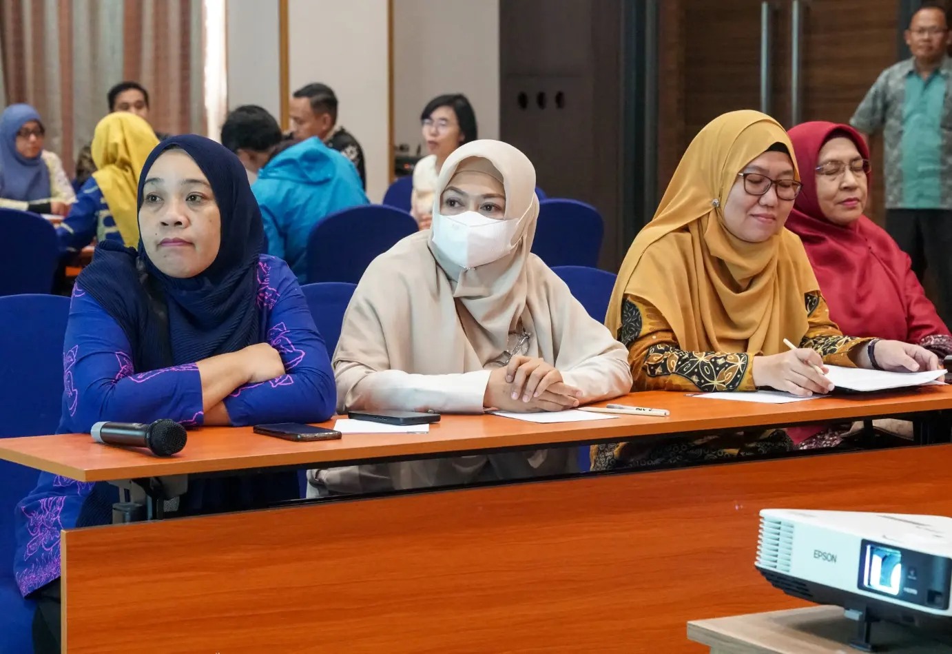 Desk Bersama Bakesbangpol Kota Tanjungpinang, Pembahasan Harmonisasi Program Kegiatan Provinsi Dan Kabupaten/Kota Se-Provinsi Kepri