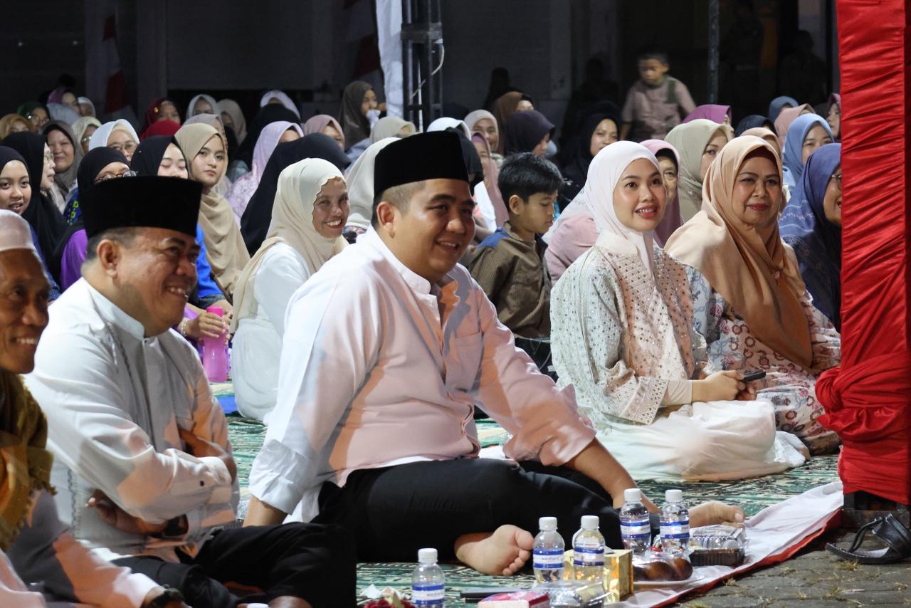 Dewi Ansar Ajak Masyarakat Teladani Akhlak Rasulullah pada Peringatan Maulid Nabi di Bintan