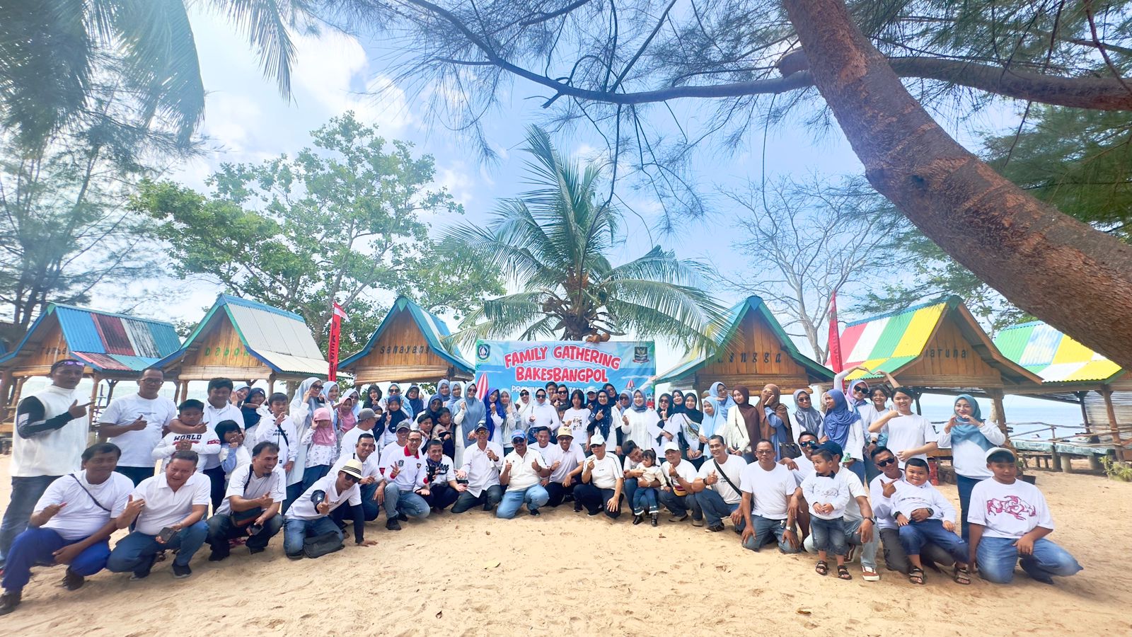 Keluarga Besar Badan Kesatuan Bangsa dan Politik Provinsi Kepulauan Riau Selenggarakan Family Gathering