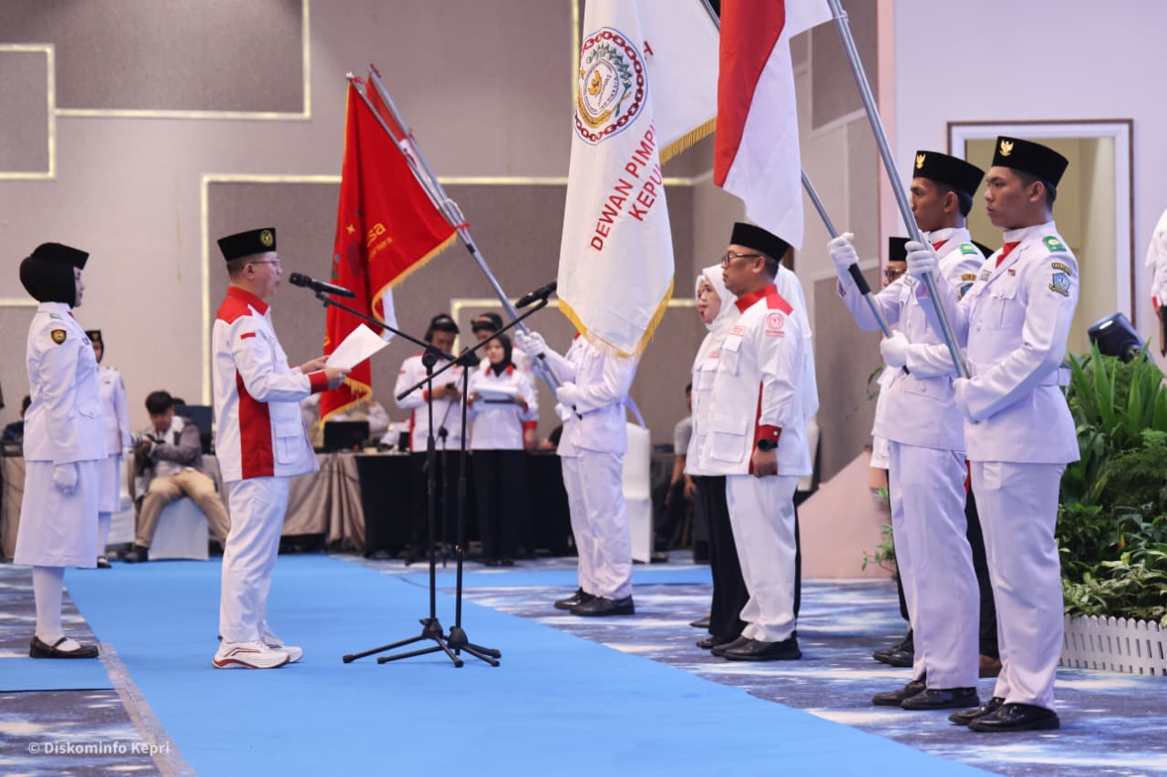 ABPEDNAS dan Srikandi Jaga Desa Kepri Dikukuhkan, Gubernur Ansar Tekankan Peran Strategis Desa