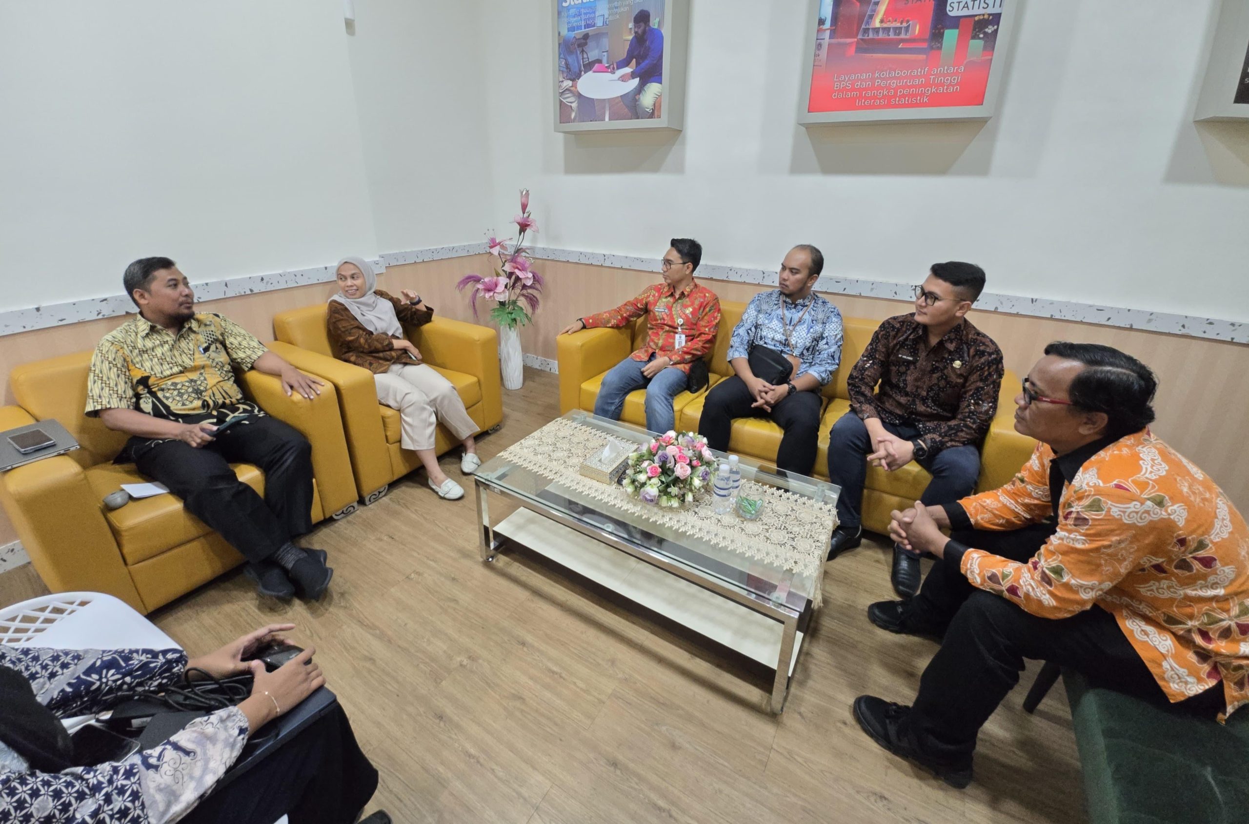 Bakesbangpol bersama BPS Kepulauan Riau gelar Rapat Koordinasi terkait Indeks Demokrasi Indonesia