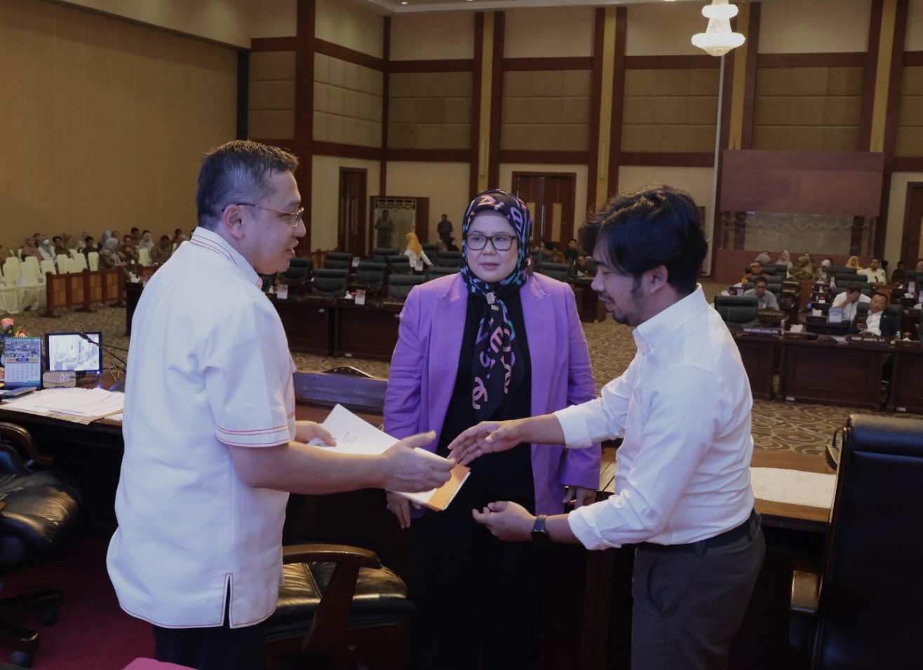 Fraksi DPRD Sampaikan Pandangan Umum Terkait LPP-APBD dan RPJPD