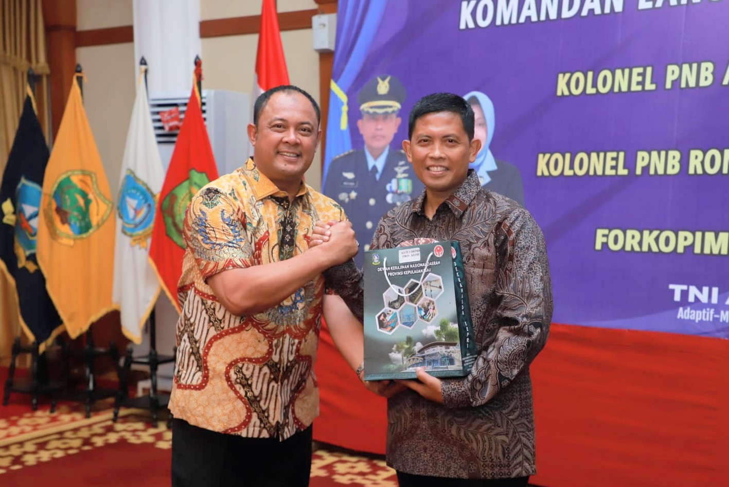 Ketua DPRD Kepri Hadiri Acara Kenal Pamit Komandan Pangkalan TNI AU RHF