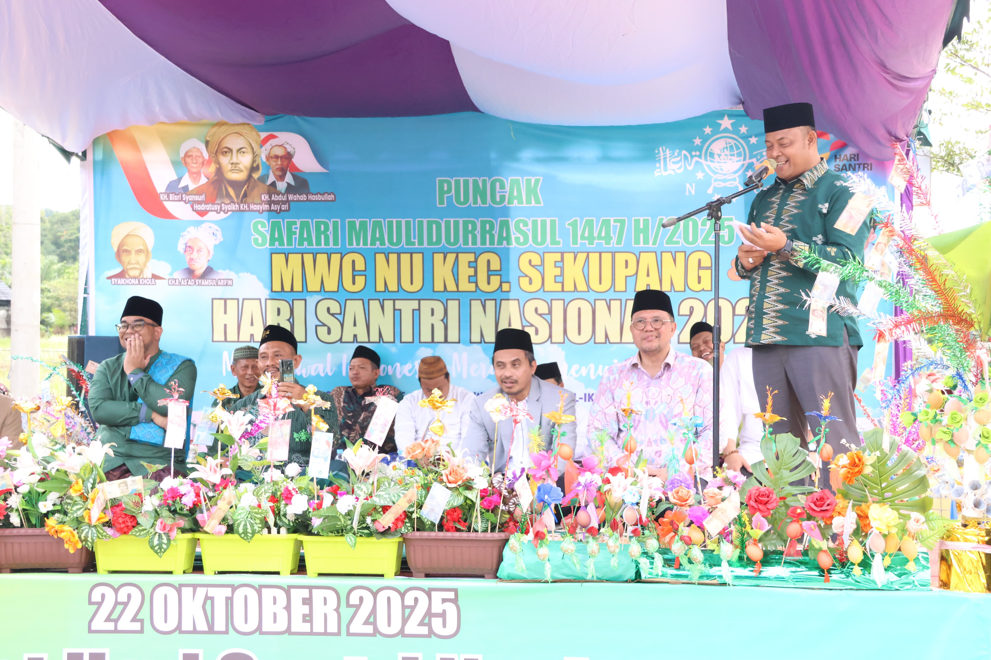 Ketua DPRD Kepri Hadiri Puncak Safari Maulidurrasul dan Hari Santri Nasional 2025 MWC NU Sekupang