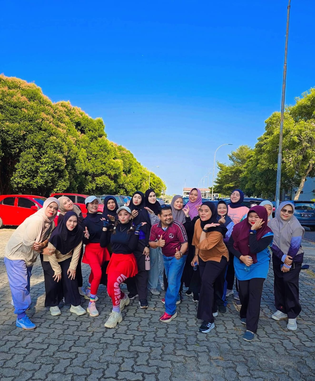 Senam Sehat Bersama dilingkungan Disperindag Kepri. 