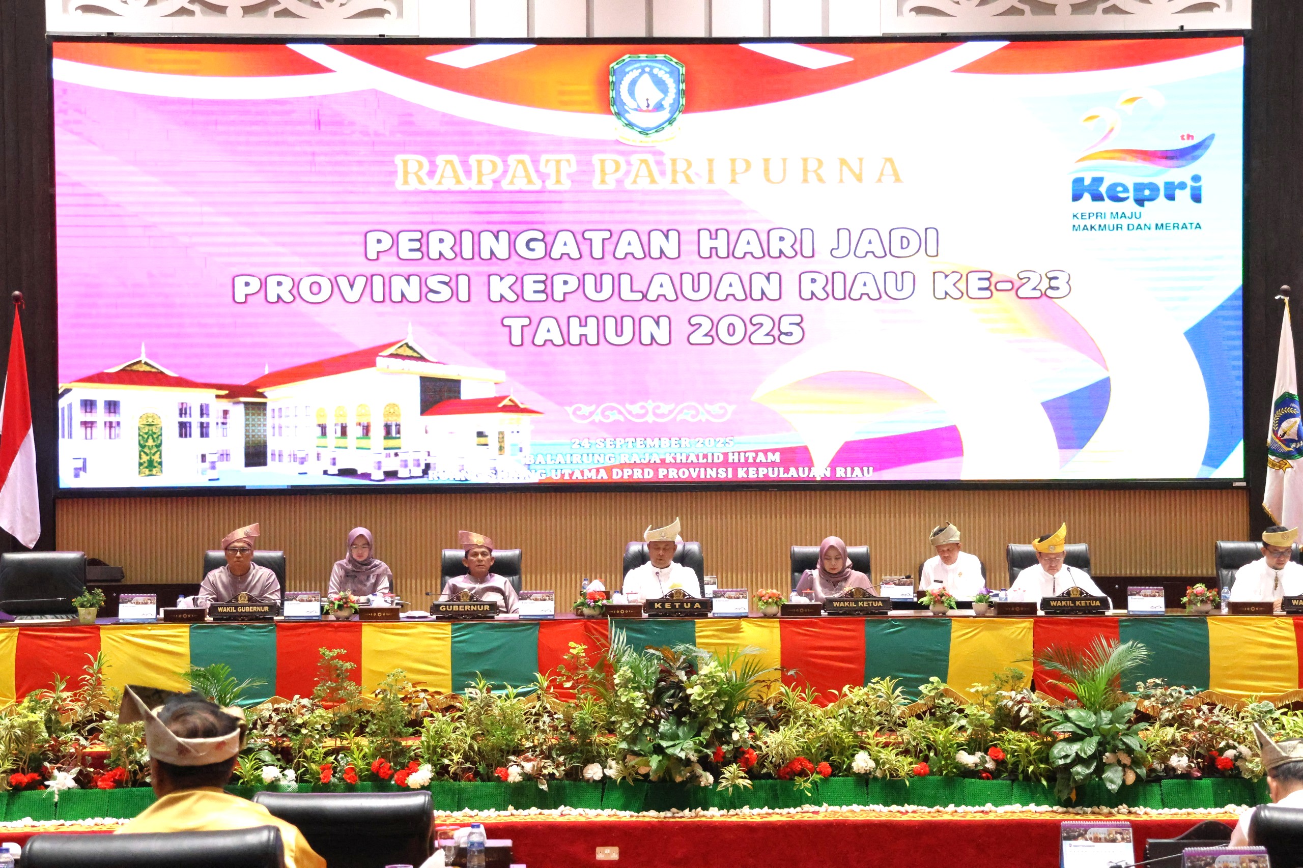 Meriah dan Penuh Makna, DPRD Kepri Gelar Paripurna Istimewa HUT ke-23: “Momentum Memperkuat Semangat Persatuan dan Pembangunan