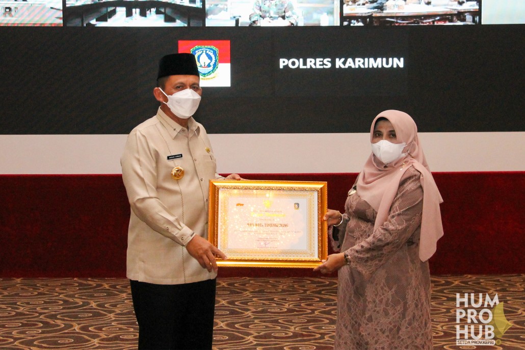 Capai Target Vaksinasi Diatas 50%, Gubernur Ansar Berikan Apresiasi Kepada 2 Kab/Kota.