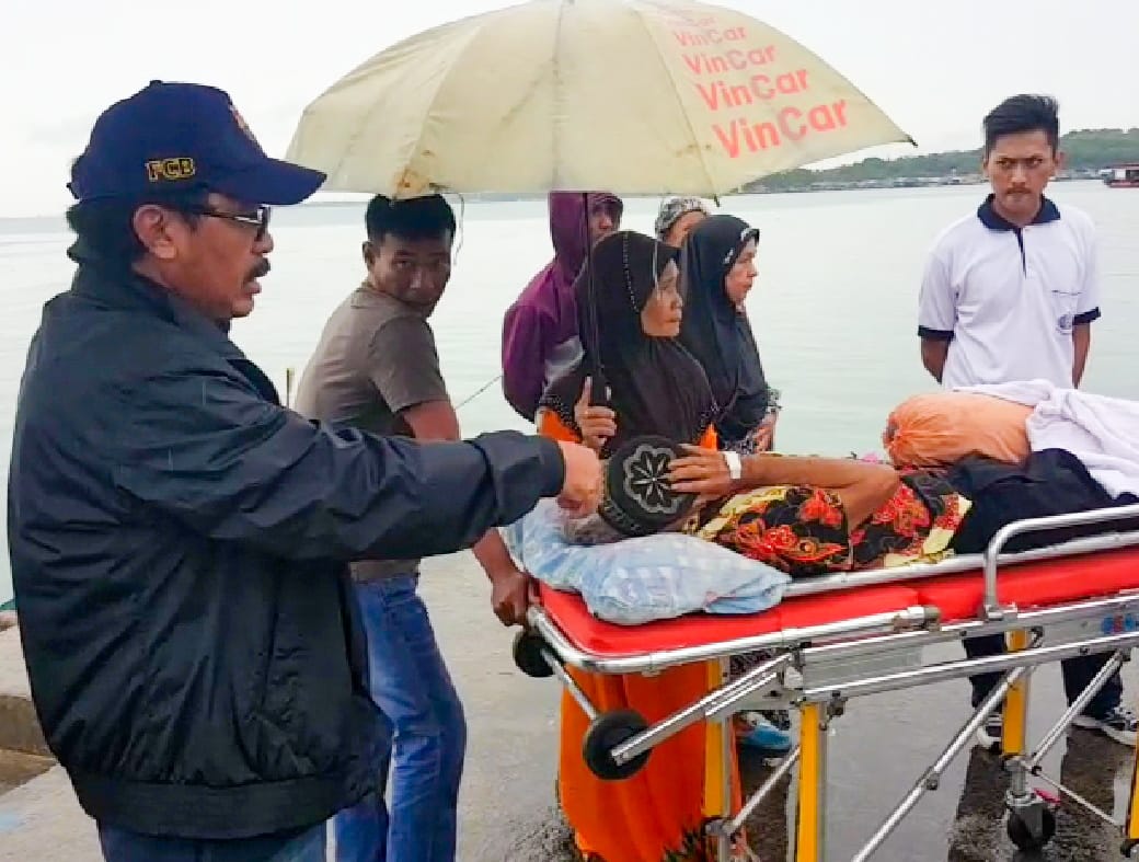 Temui warga sakit, Gubernur Kepri Koordinasi dengan Kadinkes Kepri untuk segera berikan Pelayanan kesehatan
