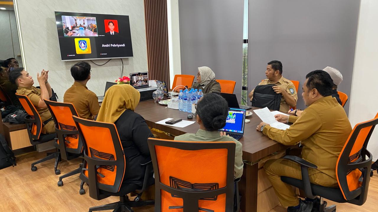 Ahmad Kriswantoro Raih Juara Sayembara Logo HUT ke-24 Kepri