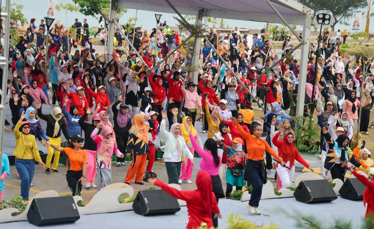 Dekrafest 2026 Resmi Dibuka, Dorong Promosi Kerajinan dan Penguatan UMKM Kepri
