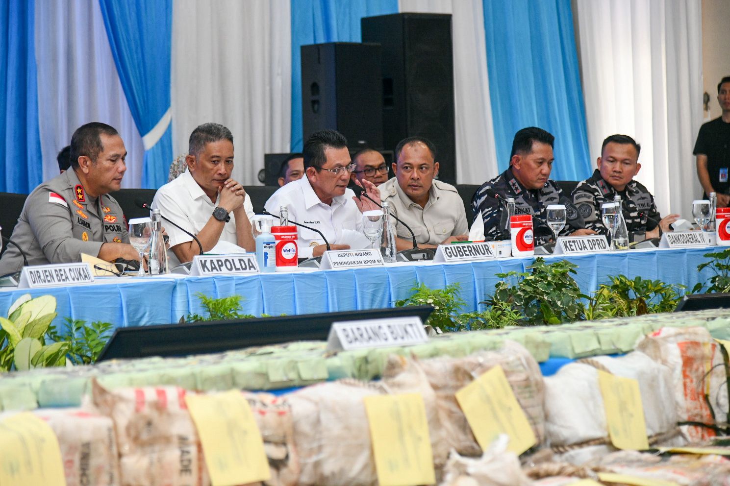 Gubernur Ansar Apresiasi Pengungkapan 800 Kg Ketamin HCL, Tegaskan Kepri Tetap Aman bagi Investasi