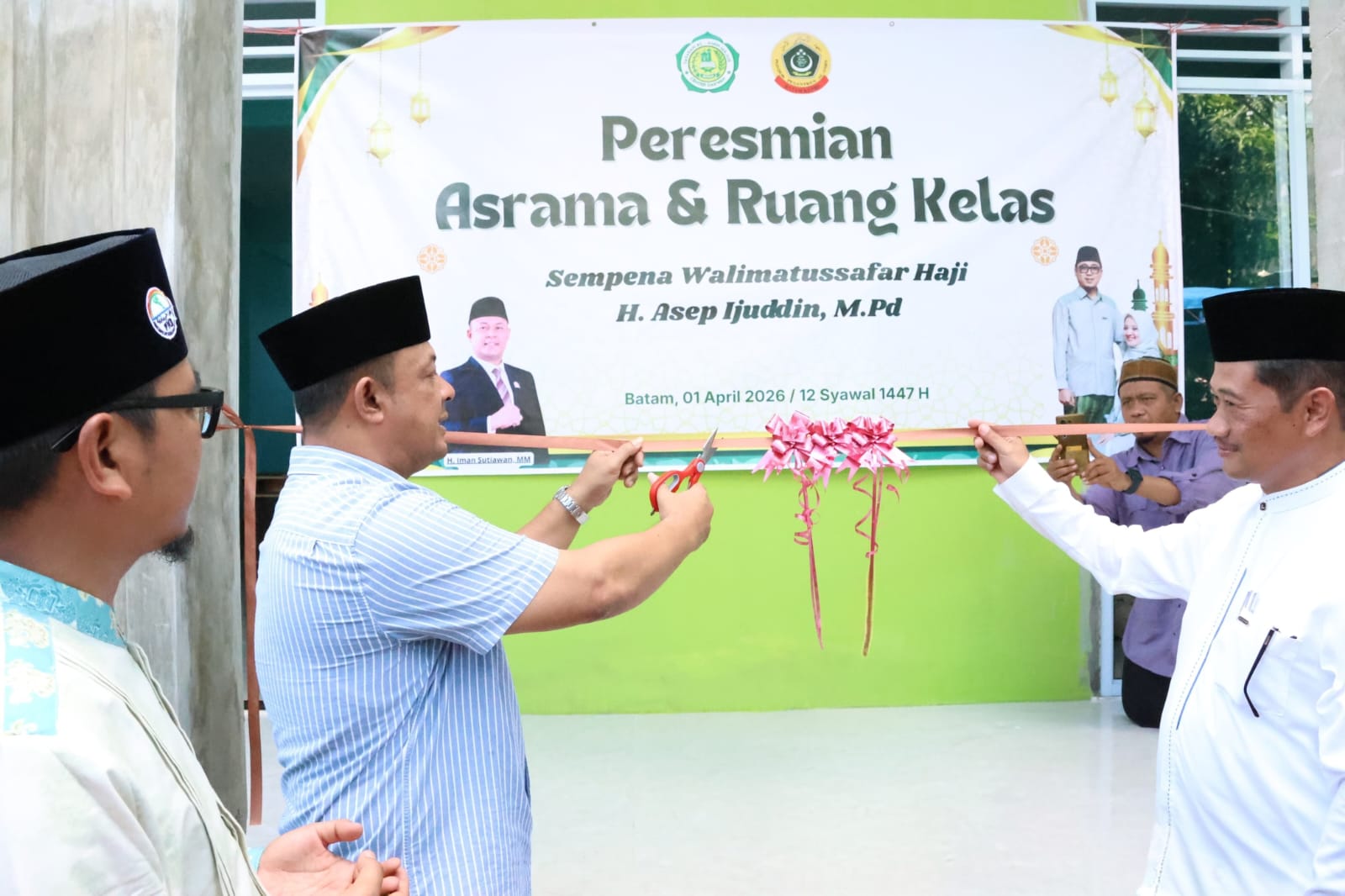 Ketua DPRD Kepri Resmikan Asrama dan Ruang Kelas Ponpes Al Amin, Wujud Nyata Kepedulian Pendidikan Keagamaan di Batam