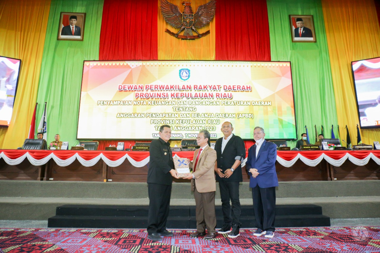 Pelaksanaan Paripurna ke-12 Masa Sidang III Tahun Anggaran 2022