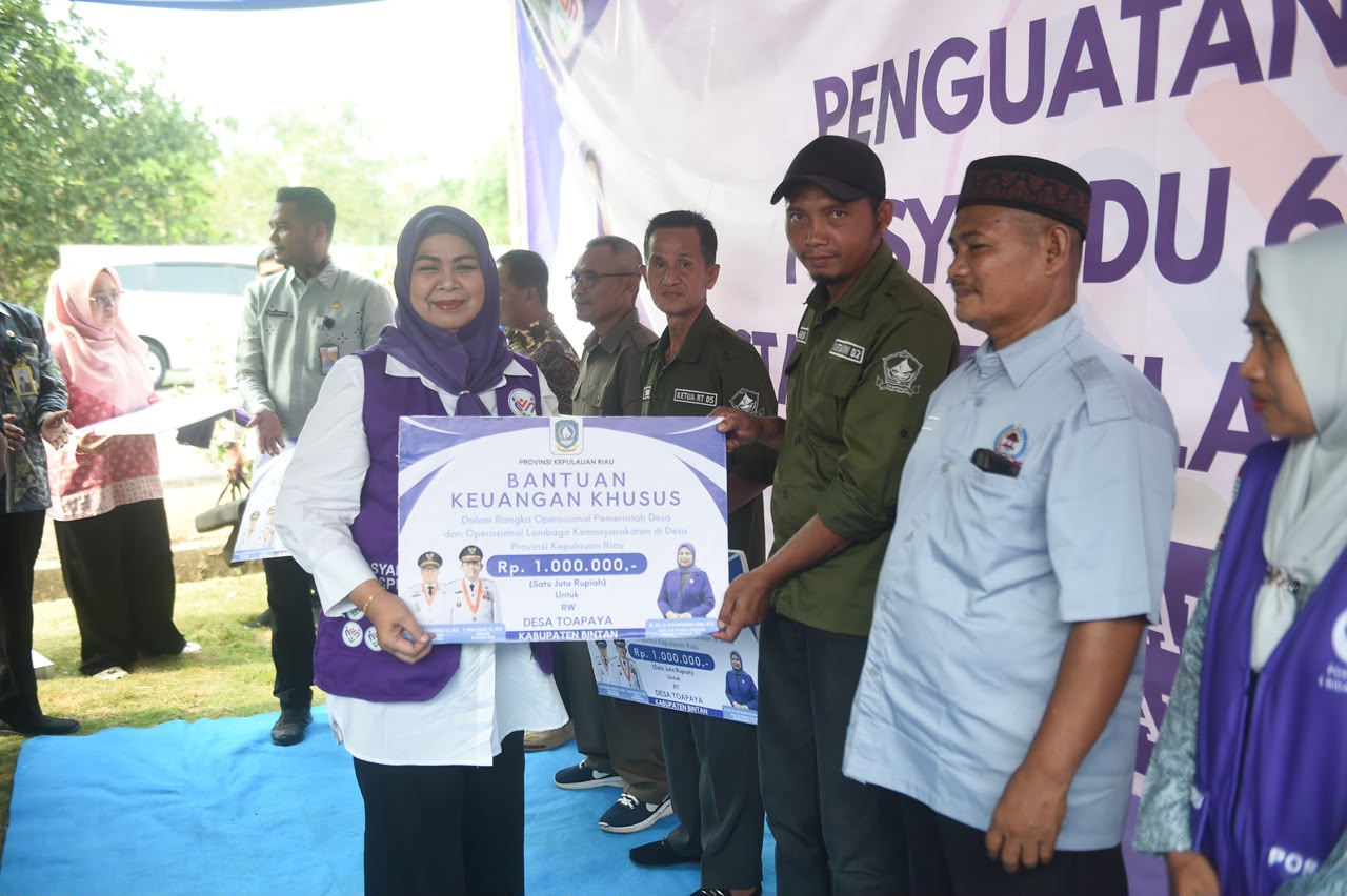Dewi Ansar Kunjungi Posyandu Melati II Bintan, Dorong Penguatan Pelayanan 6 Bidang SPM