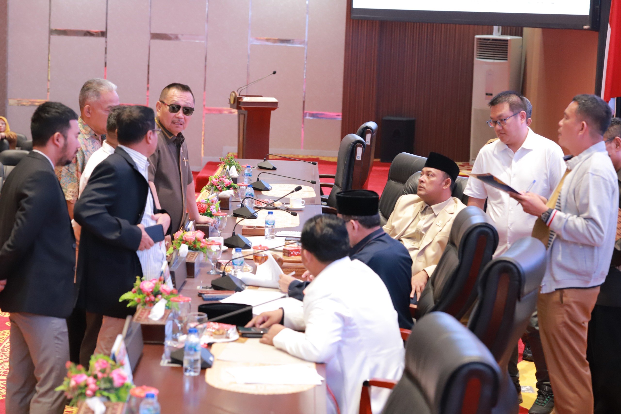 Jawaban Pemerintah Terhadap Ranperda Pemberian Insentif Investasi Serta Pembentukan Pansus