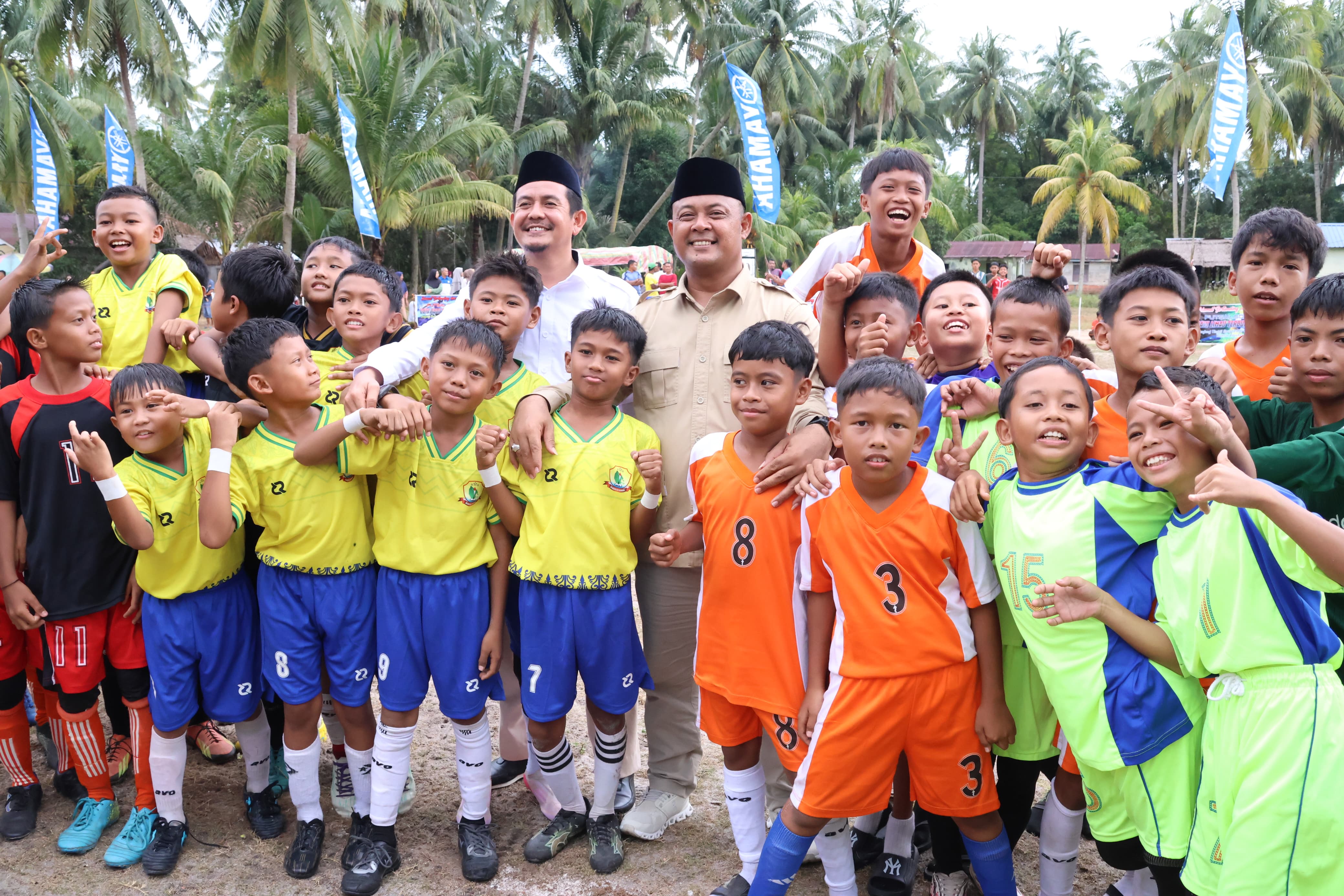 Ketua DPRD Kepri Iman Sutiawan Tutup Turnamen Futsal Batu Limau Terbuka 2025