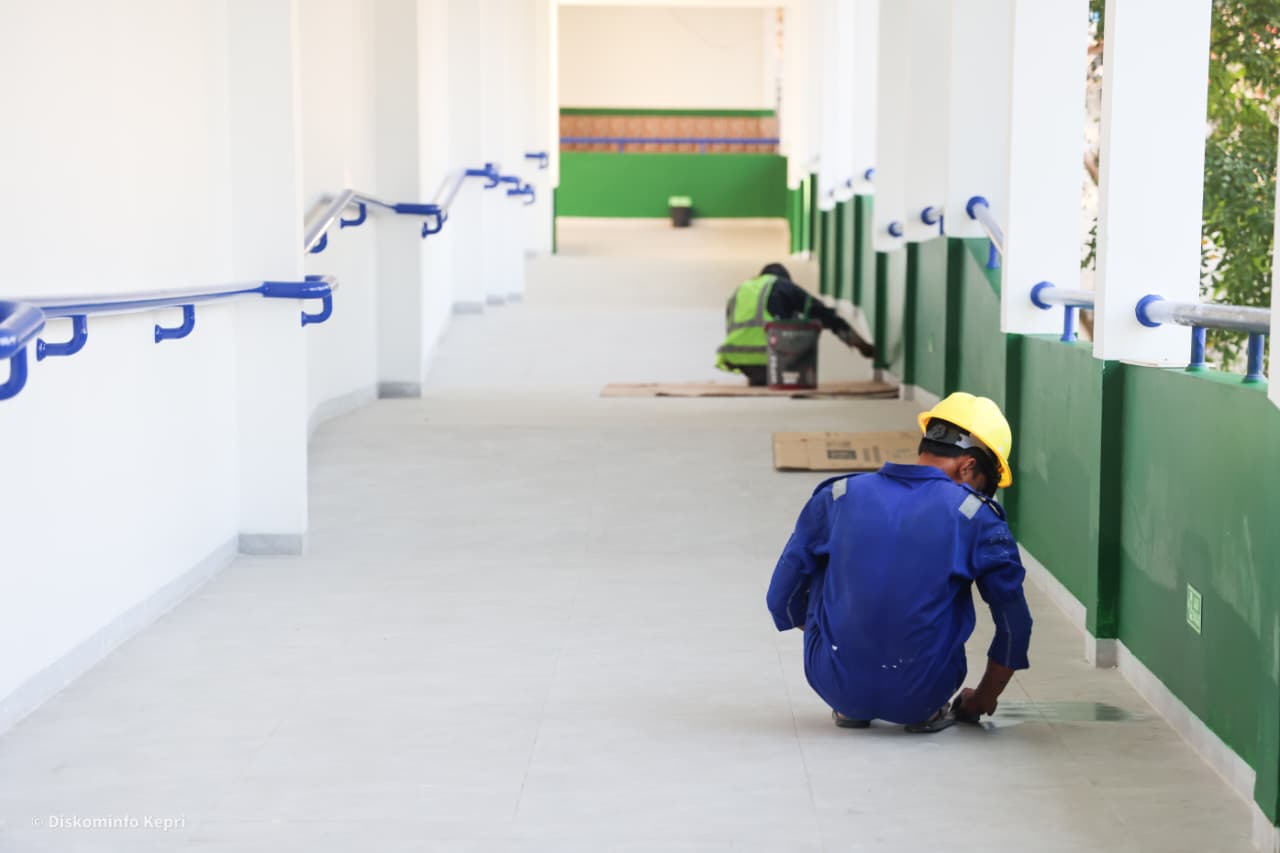 Wagub Nyanyang Tinjau Perbaikan RSUD Raja Ahmad Tabib, Pastikan Kualitas Sesuai Standar Kemenkes