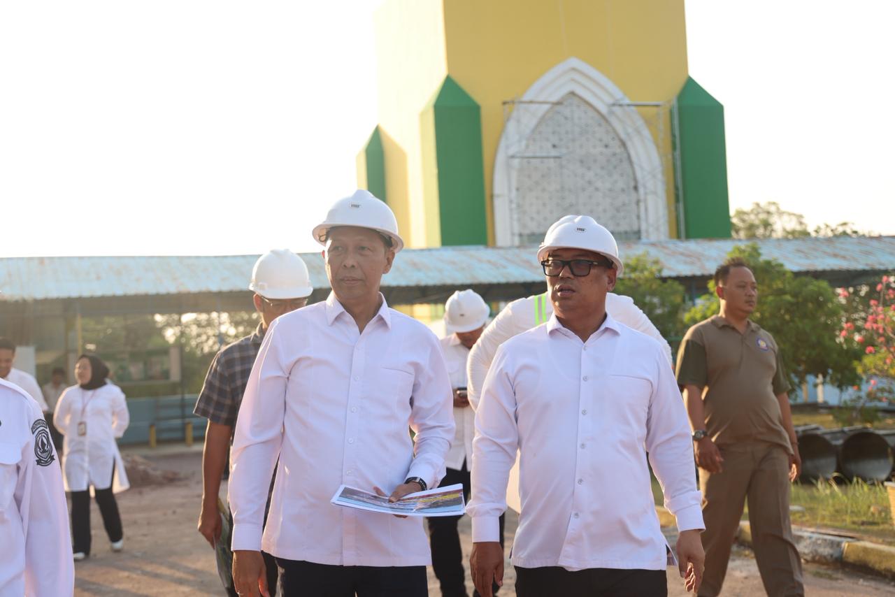 Tinjau Renovasi Masjid Raya Nur Ilahi, Wagub Nyanyang: "Salah Satu Ikon Pulau Dompak untuk Kenyamanan Ibadah Masyarakat"