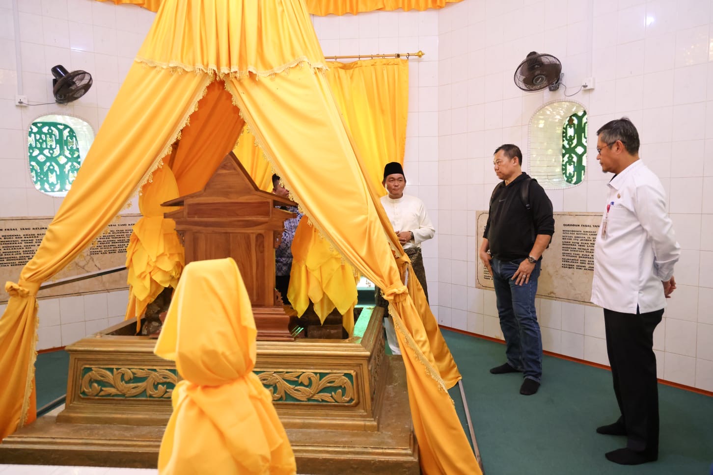 Delegasi Sosek Malindo Johor Kagumi Pesona Sejarah dan Budaya Pulau Penyengat