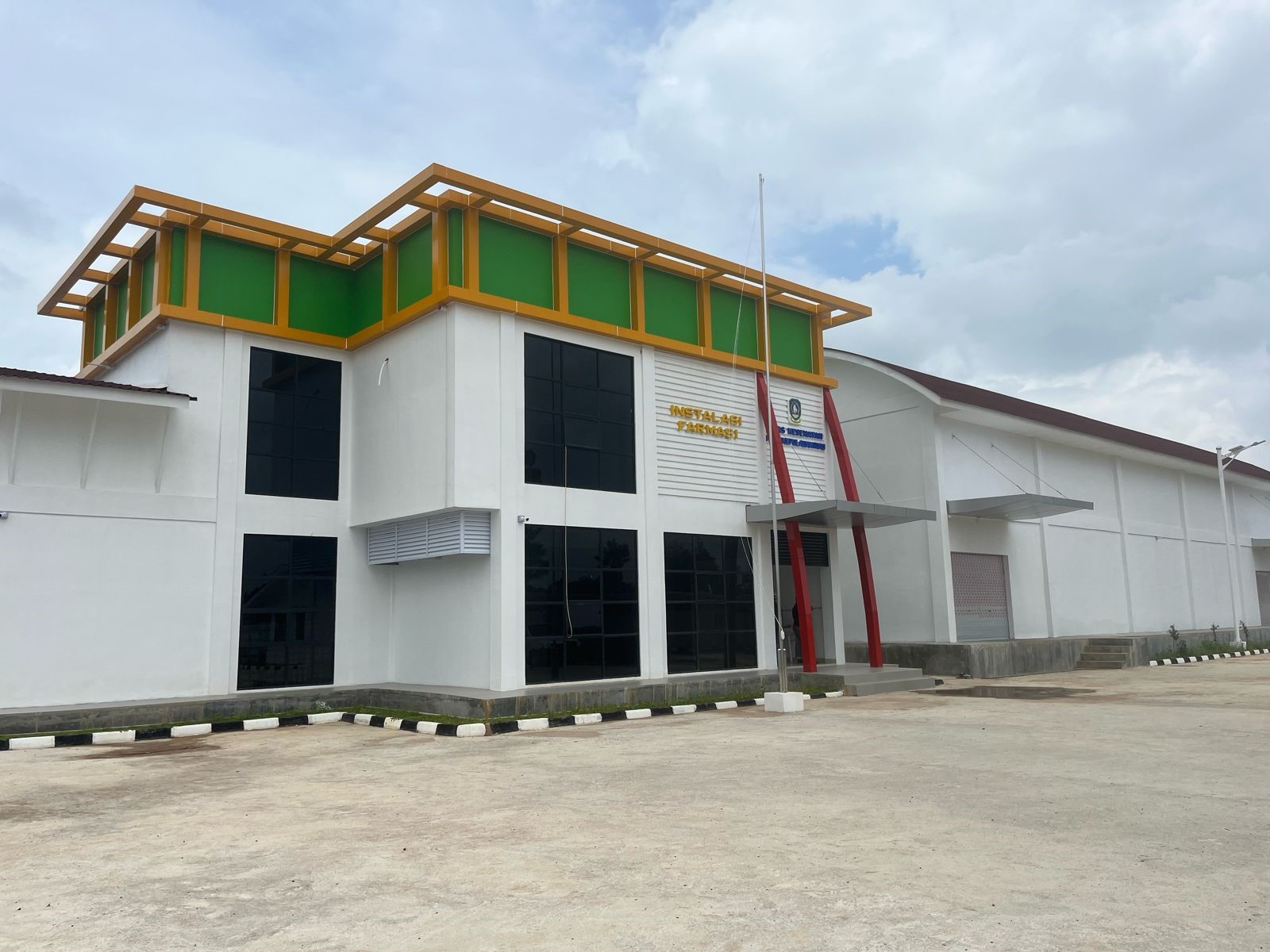 Replikasi Aplikasi SILOVe: Inovasi Digital UPTD Instalasi Farmasi Kepri yang Menginspirasi Daerah Lain
