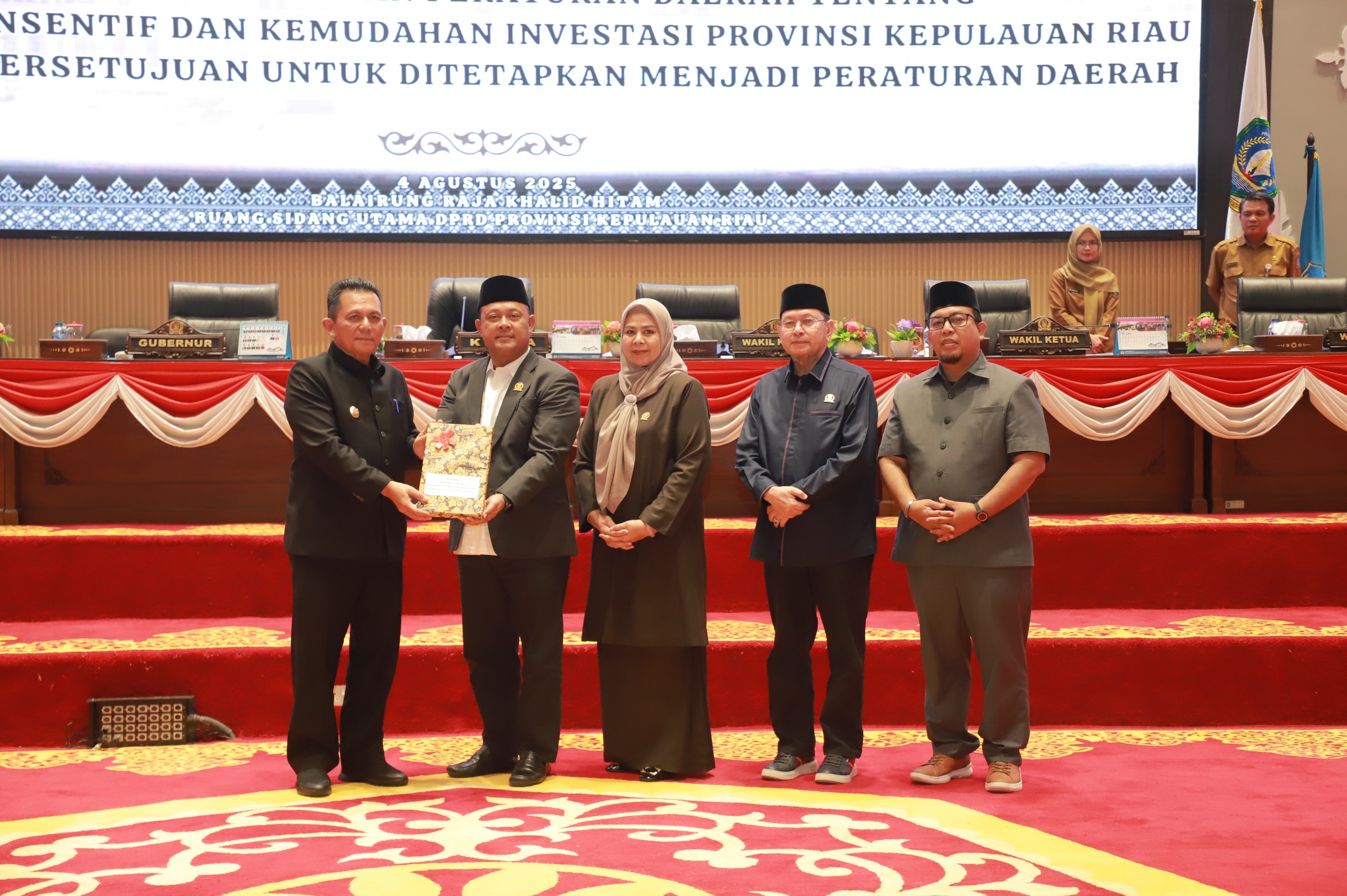 DPRD Kepri Sahkan Ranperda Insentif dan Kemudahan Investasi, Dorong Pertumbuhan Ekonomi Daerah