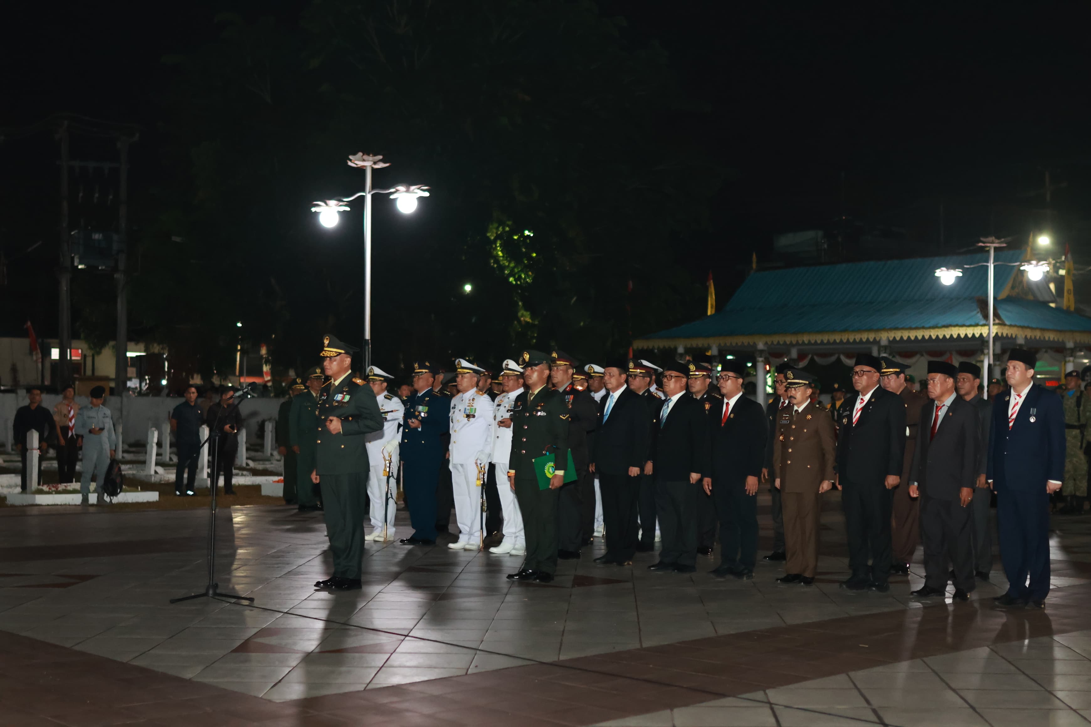 WK III DPRD Kepri Ikuti Apel Kehormatan dan Renungan Suci, Kenang Jasa Para Pahlawan
